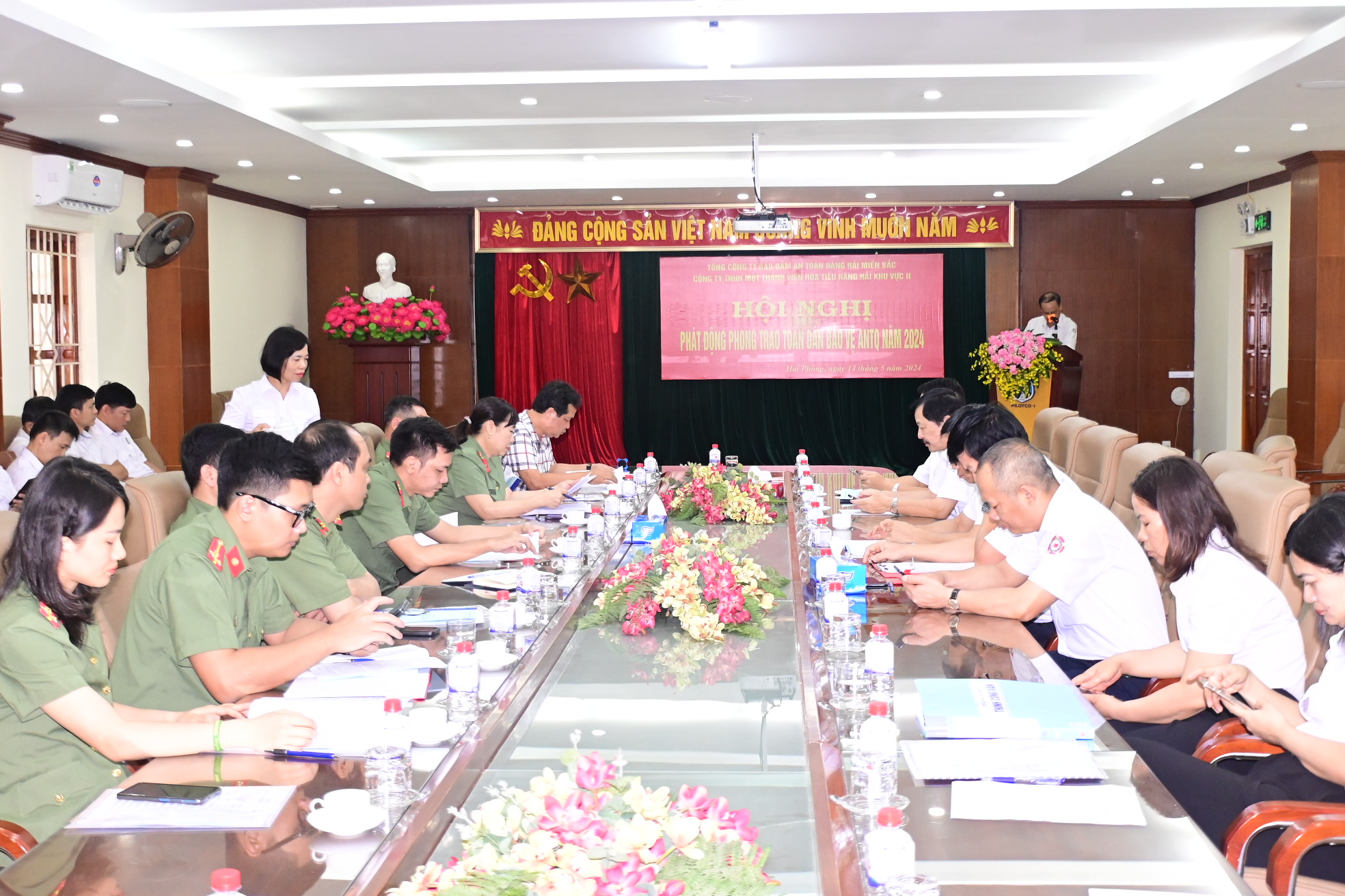 Công ty TNHH MTV Hoa tiêu hàng hải khu vực II:  Đề ra 6 phương hướng xây dựng phong trào toàn dân bảo vệ an ninh Tổ quốc năm 2024